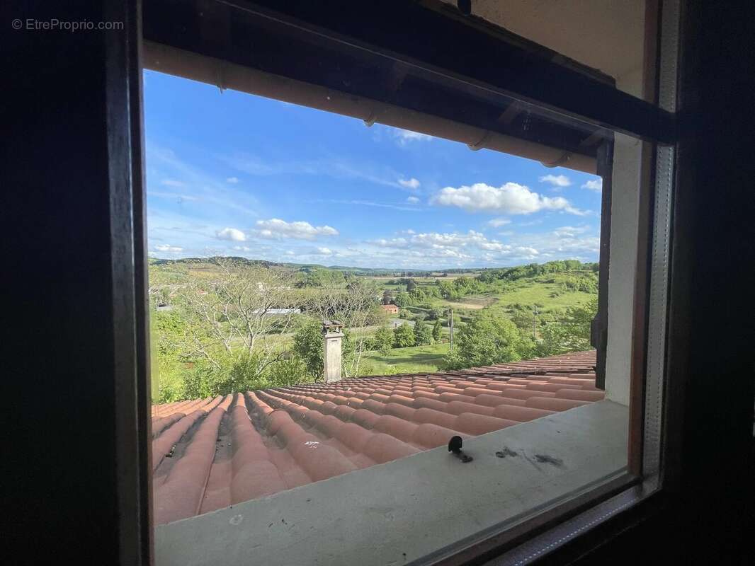 Maison à SAINT-JEAN-POUTGE