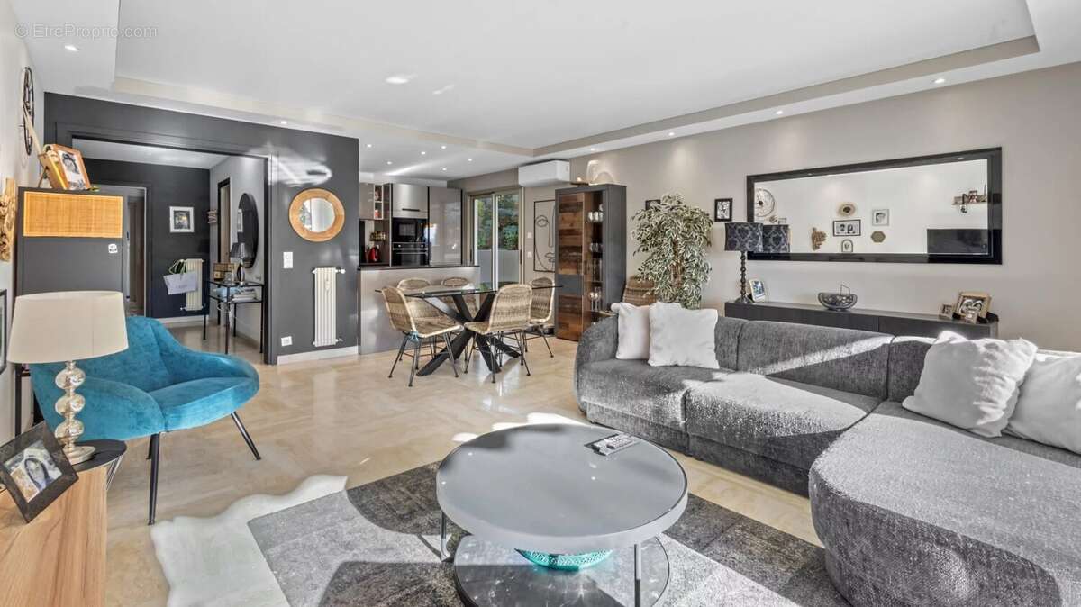 Appartement à LE CANNET