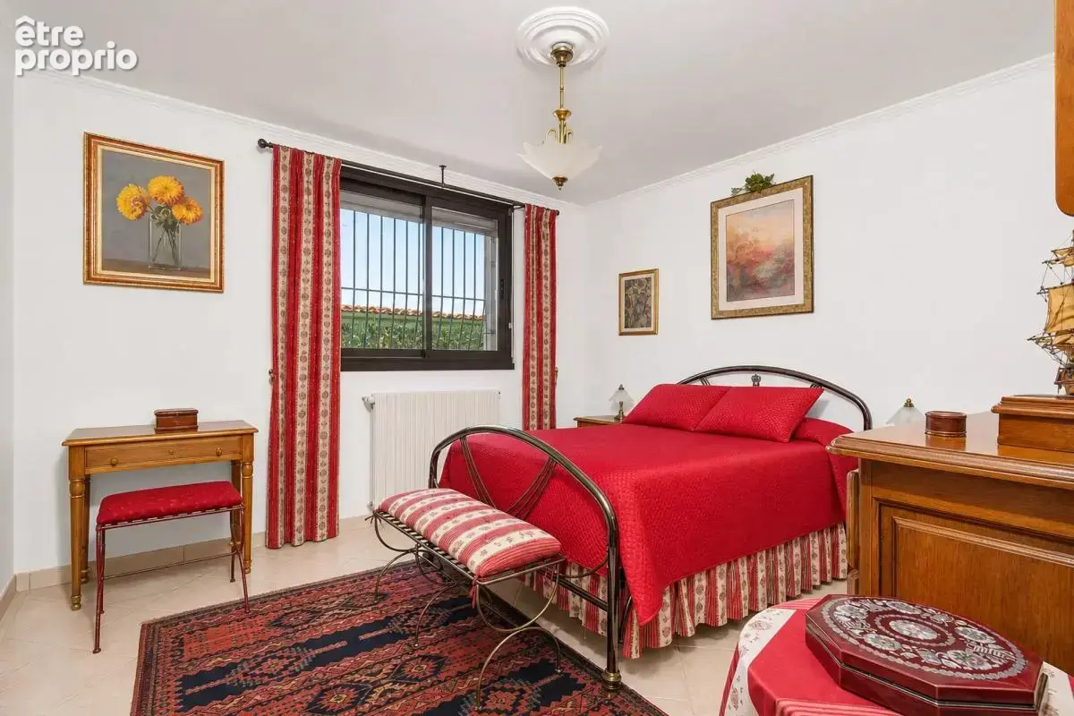 Maison 7 pièces de 238 m² à Gignac-la-Nerthe - photo 10