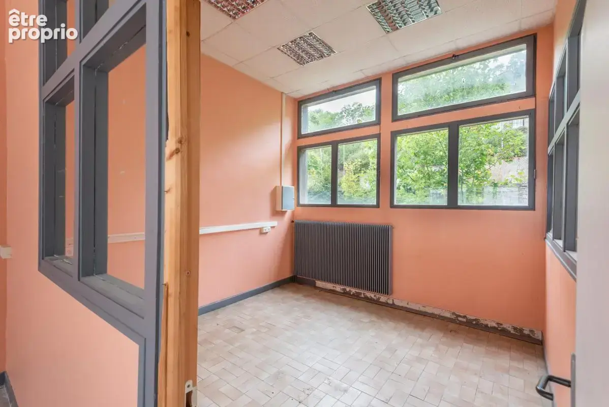 Bureaux - 2 141 m² - Saint-Flour (15) - photo 15