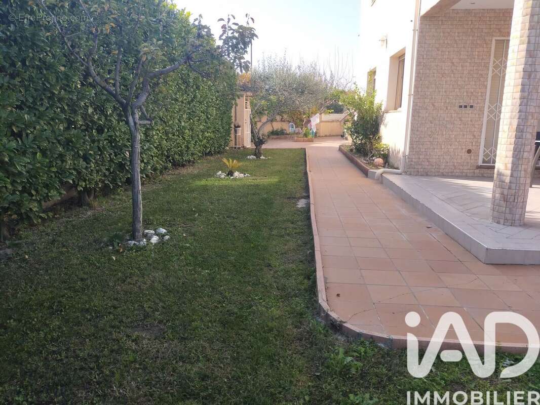 Photo 3 - Maison à SORGUES