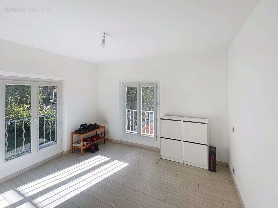 Maison à ROQUEFORT-LES-PINS