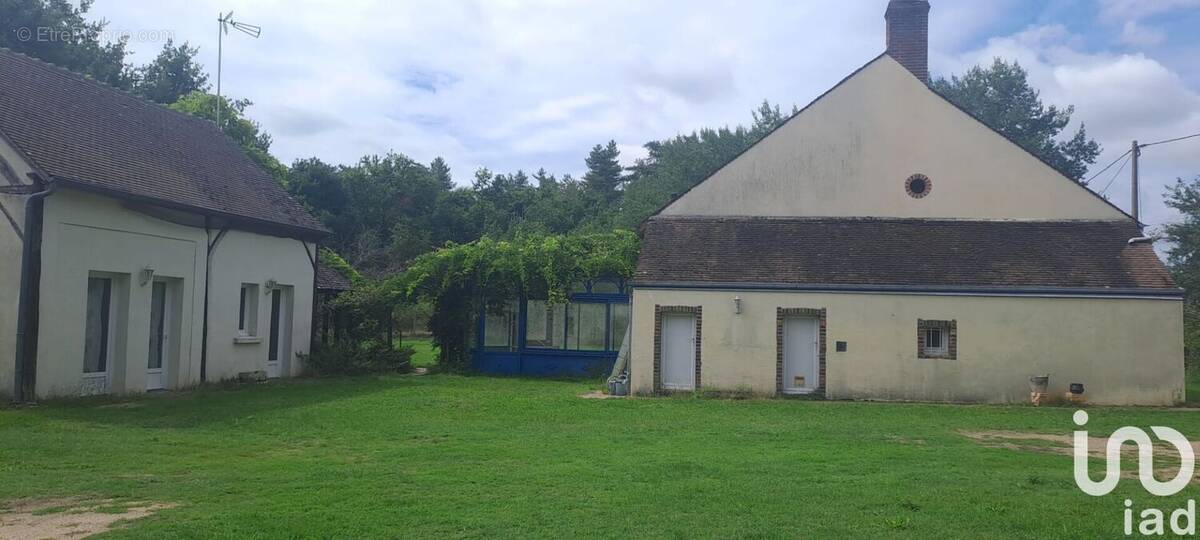 Photo 1 - Maison à CHEVILLON-SUR-HUILLARD