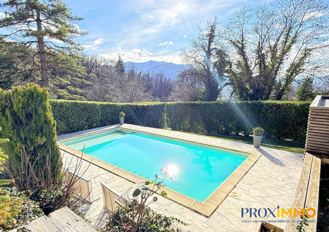 Maison 143 m² à La Buisse  - photo 5