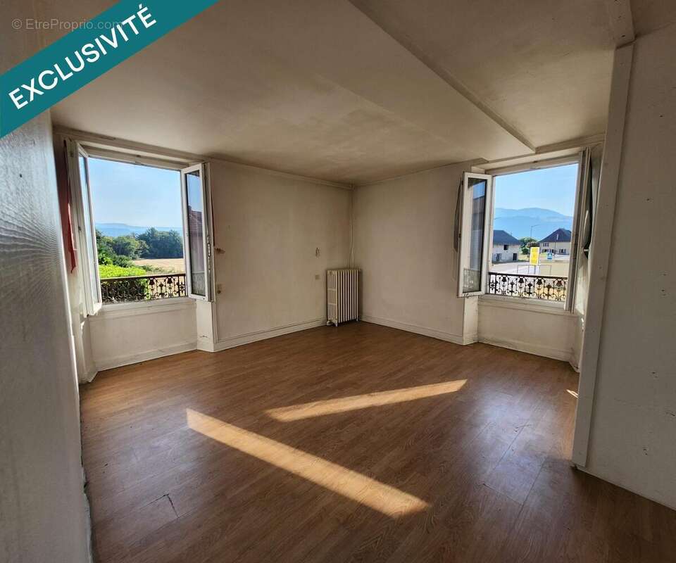 Commerce 142 m² à Saint-Jean-D'avelanne  - photo 8