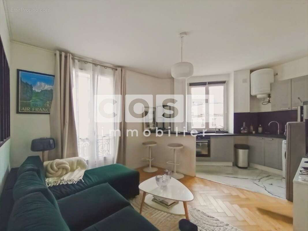 Appartement à PARIS-17E