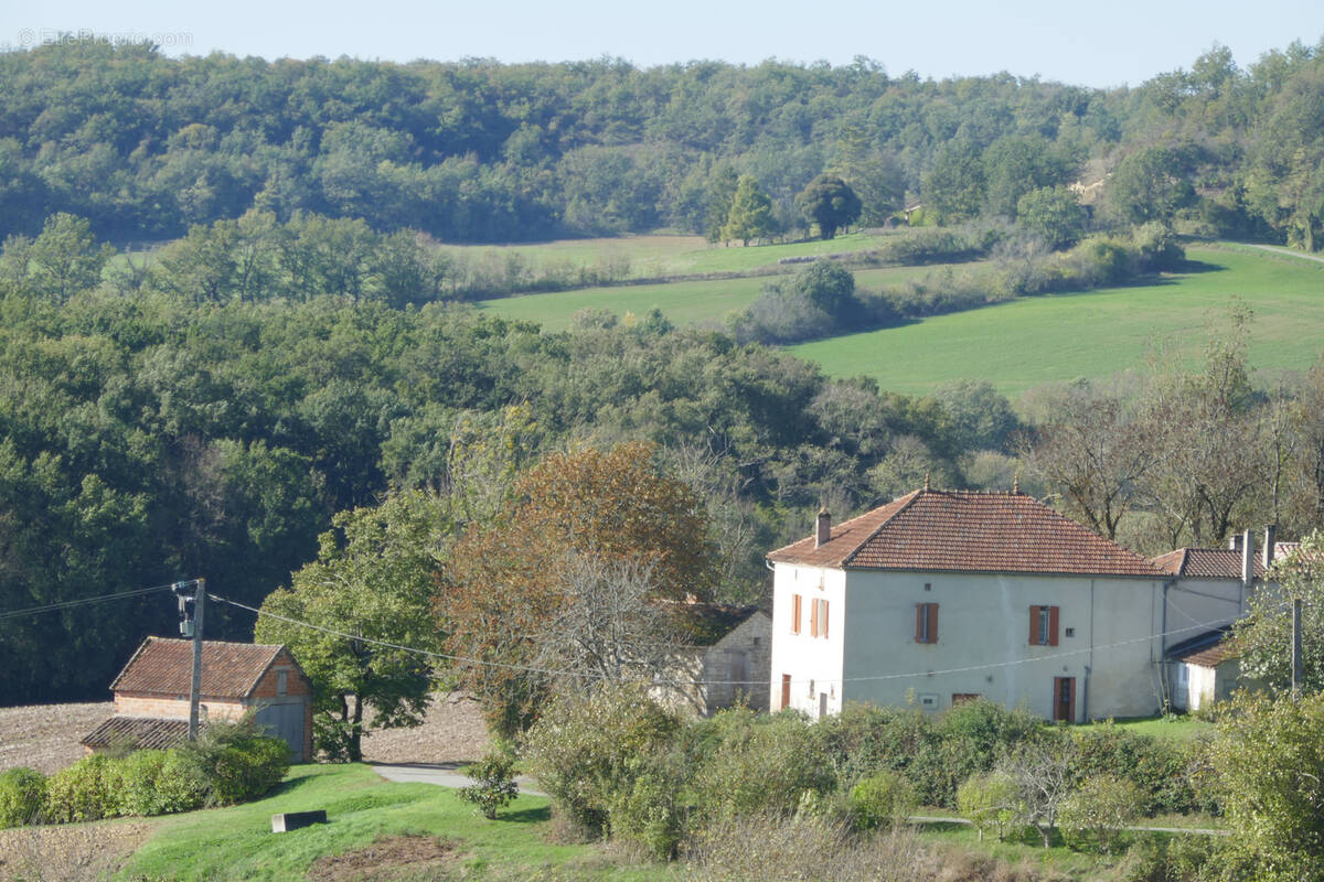 Maison à BAGAT-EN-QUERCY