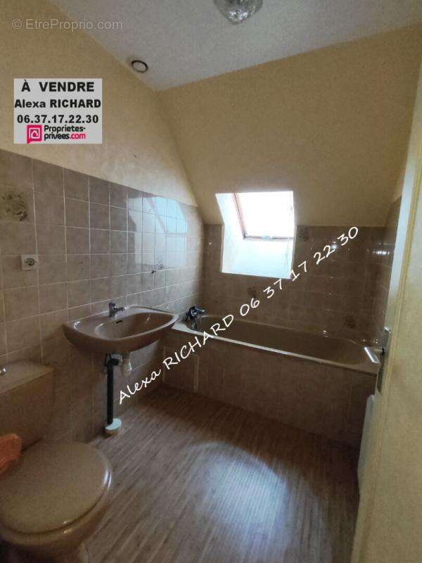 Maison à LA FERRIERE-SUR-RISLE