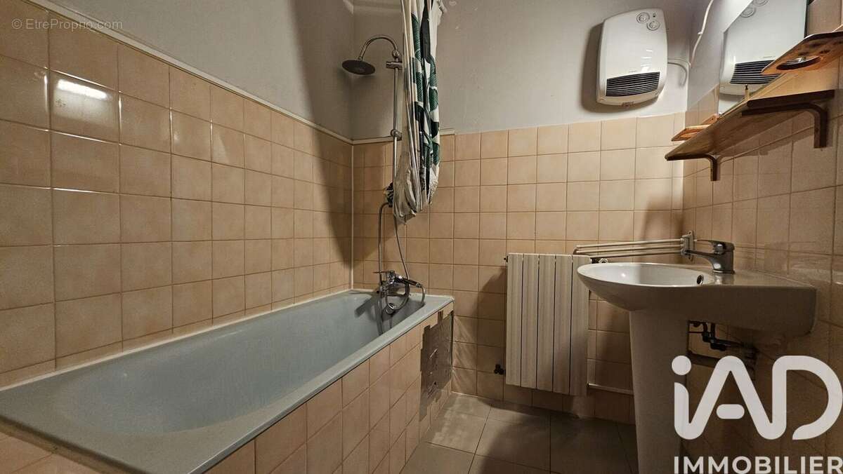 Photo 6 - Appartement à BAGNOLS-SUR-CEZE