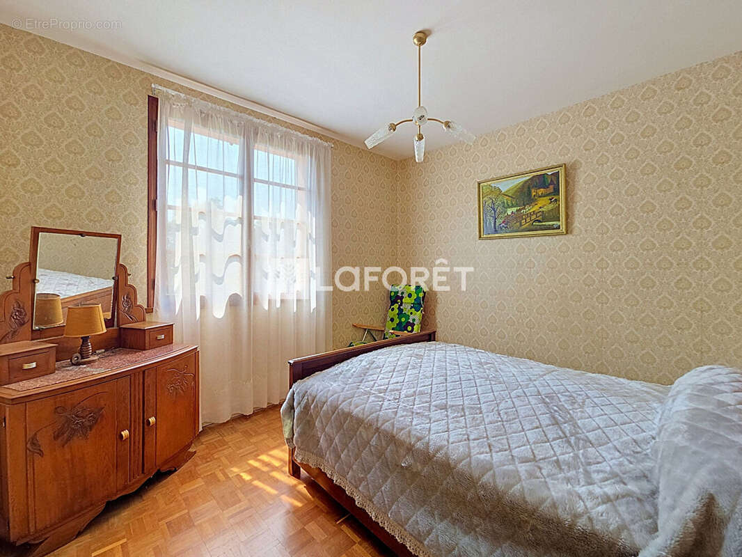 Maison de plain pied Proche Orthez 6 pièce(s) 124m² - photo 11