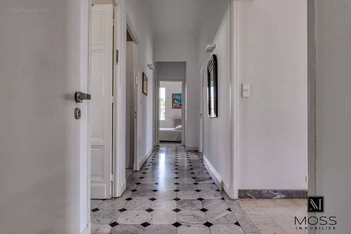 Parc Chambrun . Superbe Villa de 10 Pieces - photo 36
