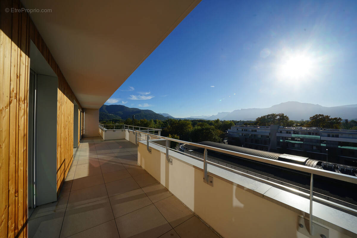 Appartement à MEYLAN