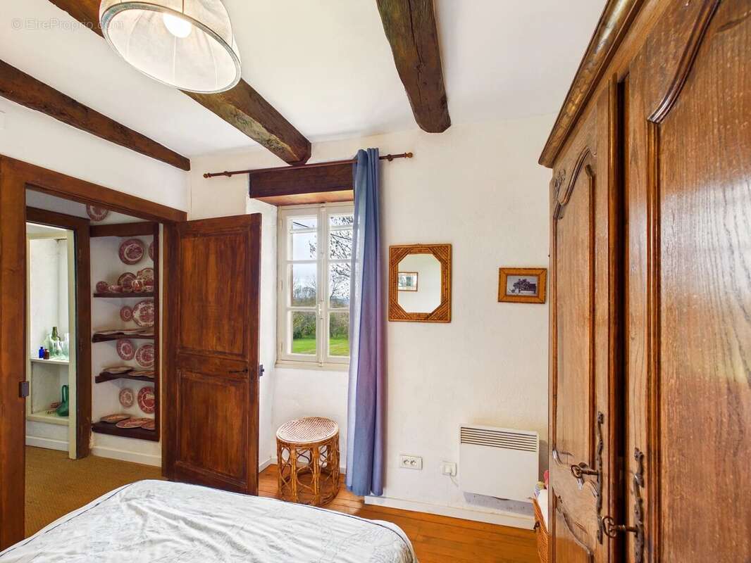 Maison à MONESTIES