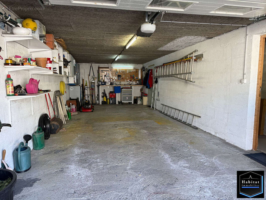 Maison à LE PLESSIS-BELLEVILLE