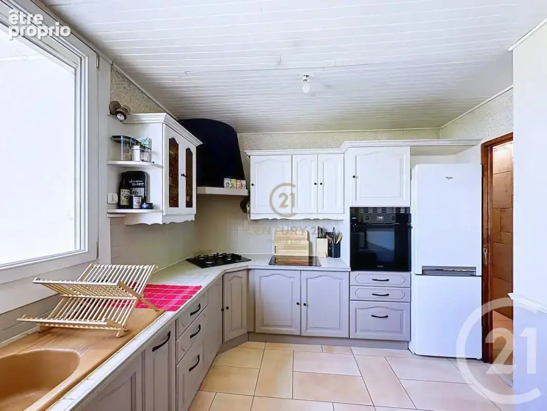 Appartement 62 m² à Vaulx-En-Velin  - photo 4