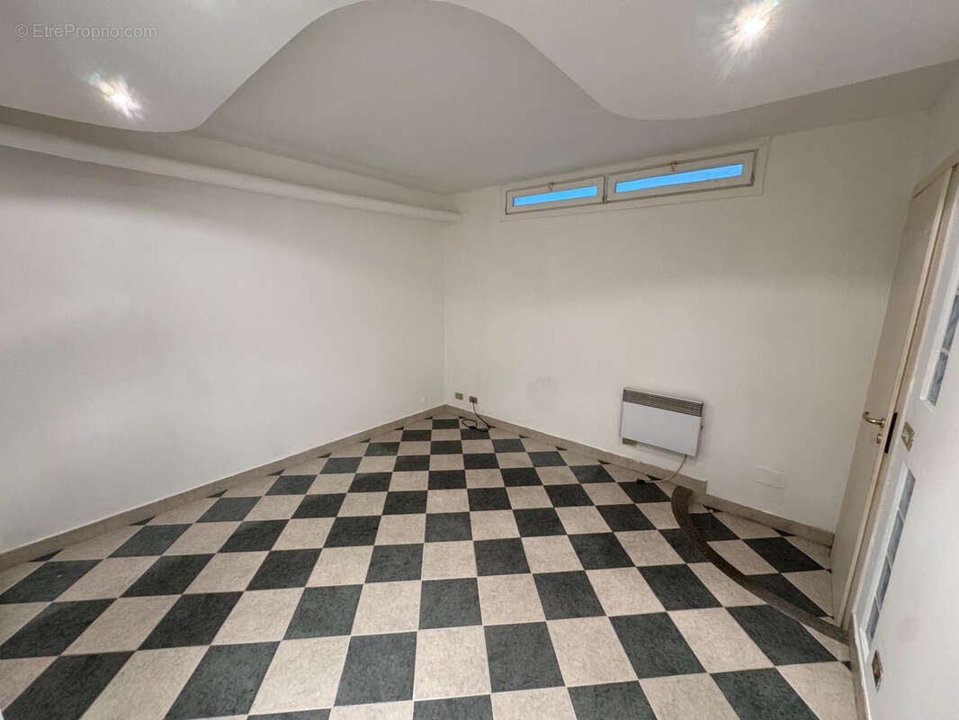 Appartement à ROQUEBRUNE-CAP-MARTIN