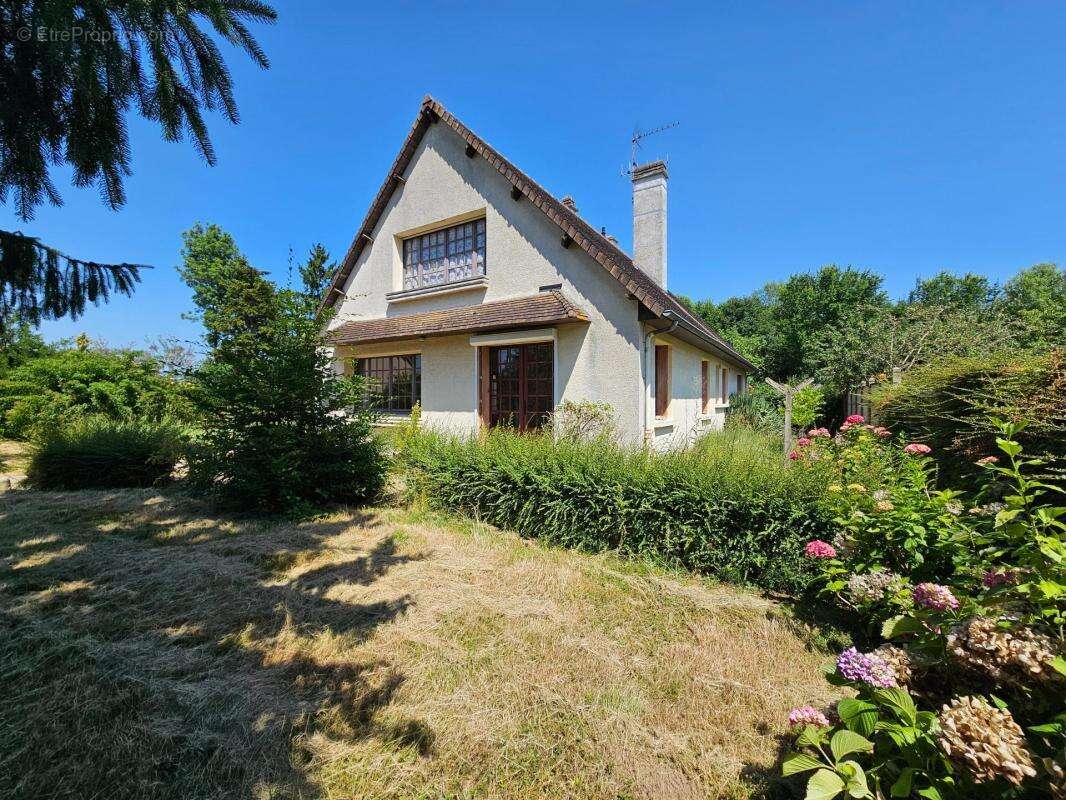 Maison à MAROLLES-LES-BRAULTS