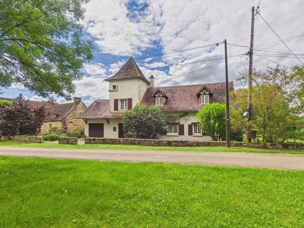 Maison à VIDAILLAC