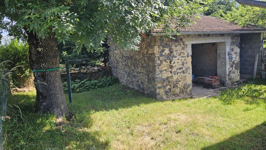 Maison à SAINT-JACQUES-D'AMBUR