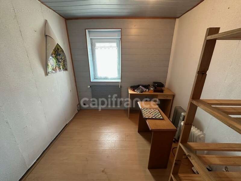 Maison à MAEL-CARHAIX