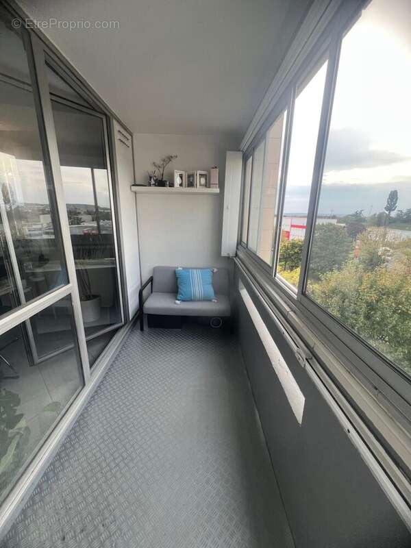 Appartement à SARTROUVILLE