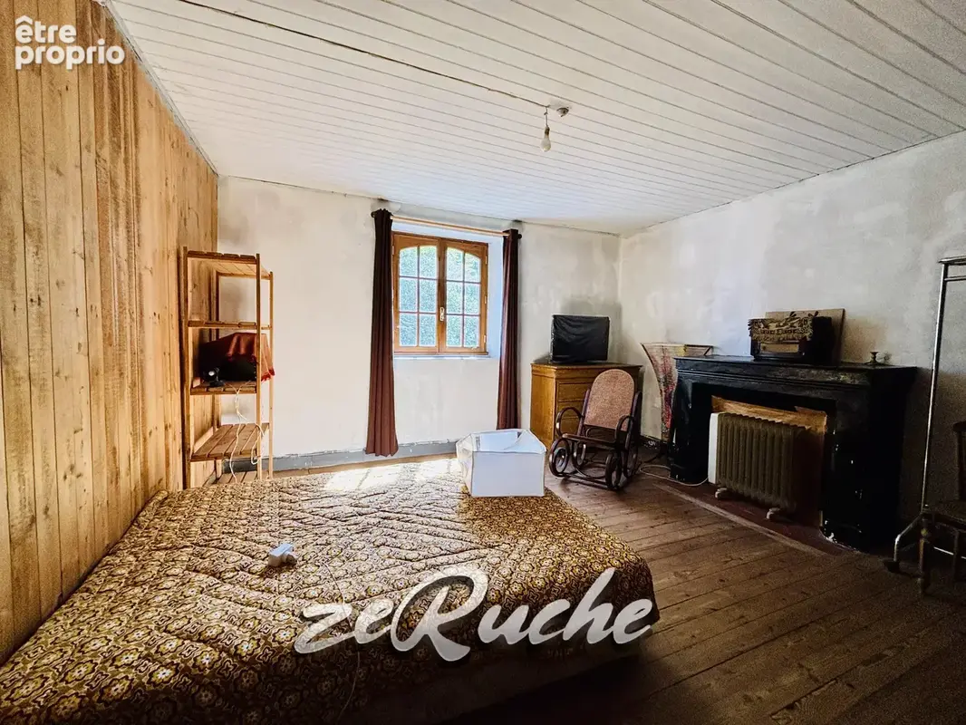 GRANDCAMP-MAISY Authentique corps de ferme en pierre de 180 m² - photo 5
