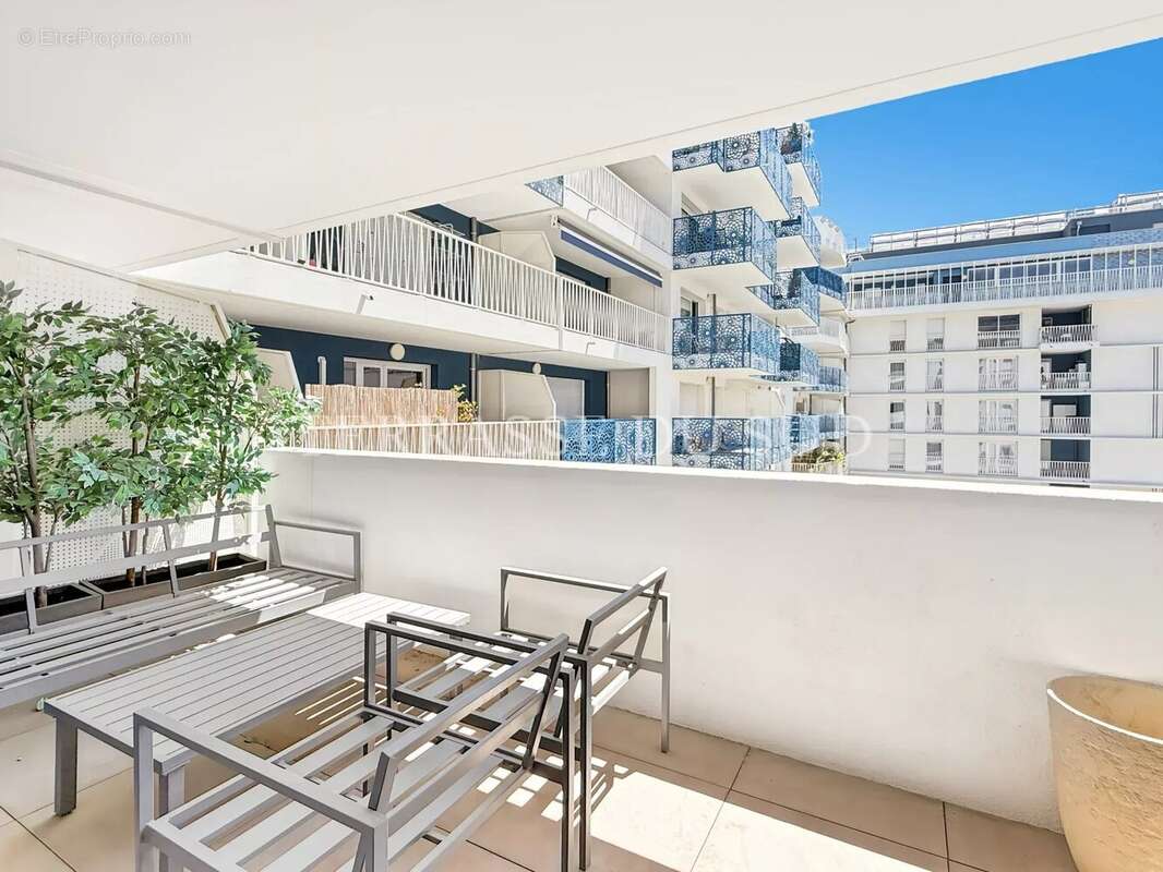 Appartement à MARSEILLE-8E