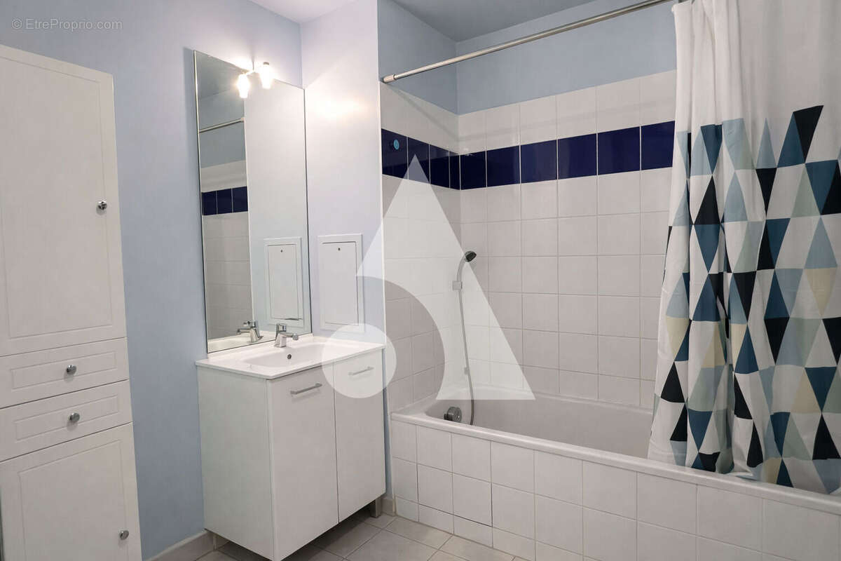 Appartement à L'ILE-SAINT-DENIS