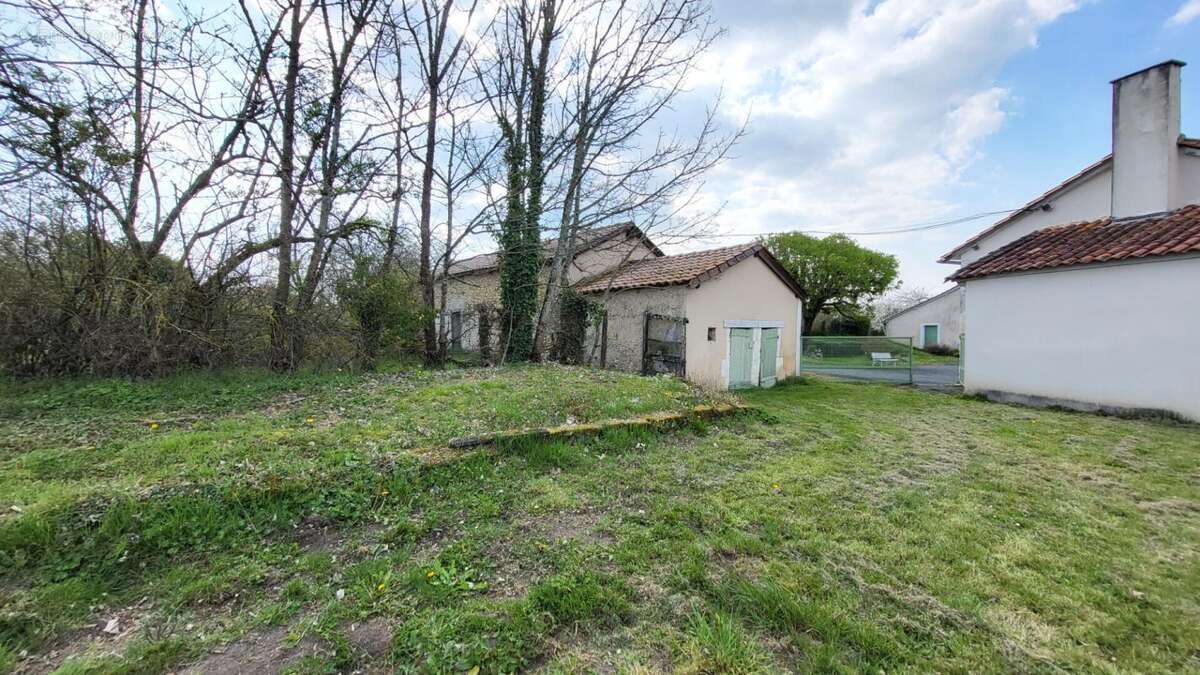 Maison à TOCANE-SAINT-APRE