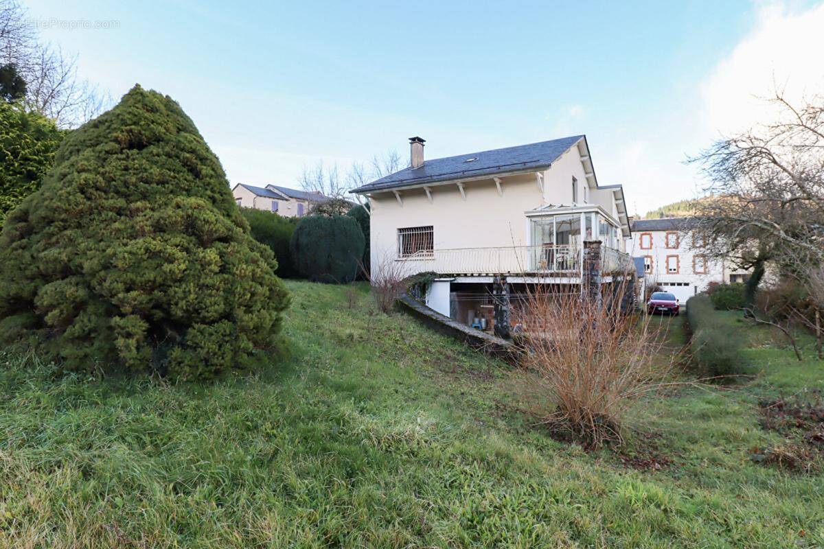 Maison à LACAUNE