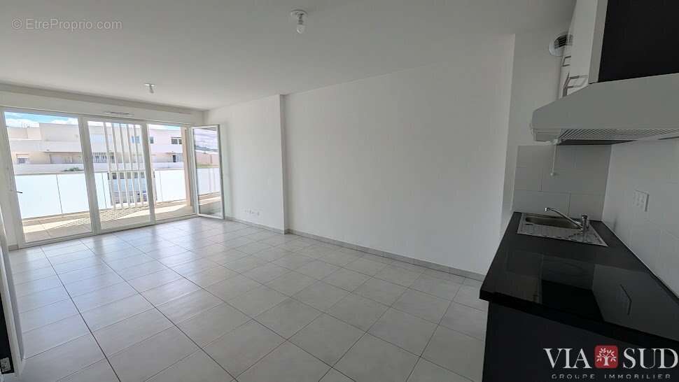 Béziers, Appartement de type 3, grande terrasse et parking - photo 4