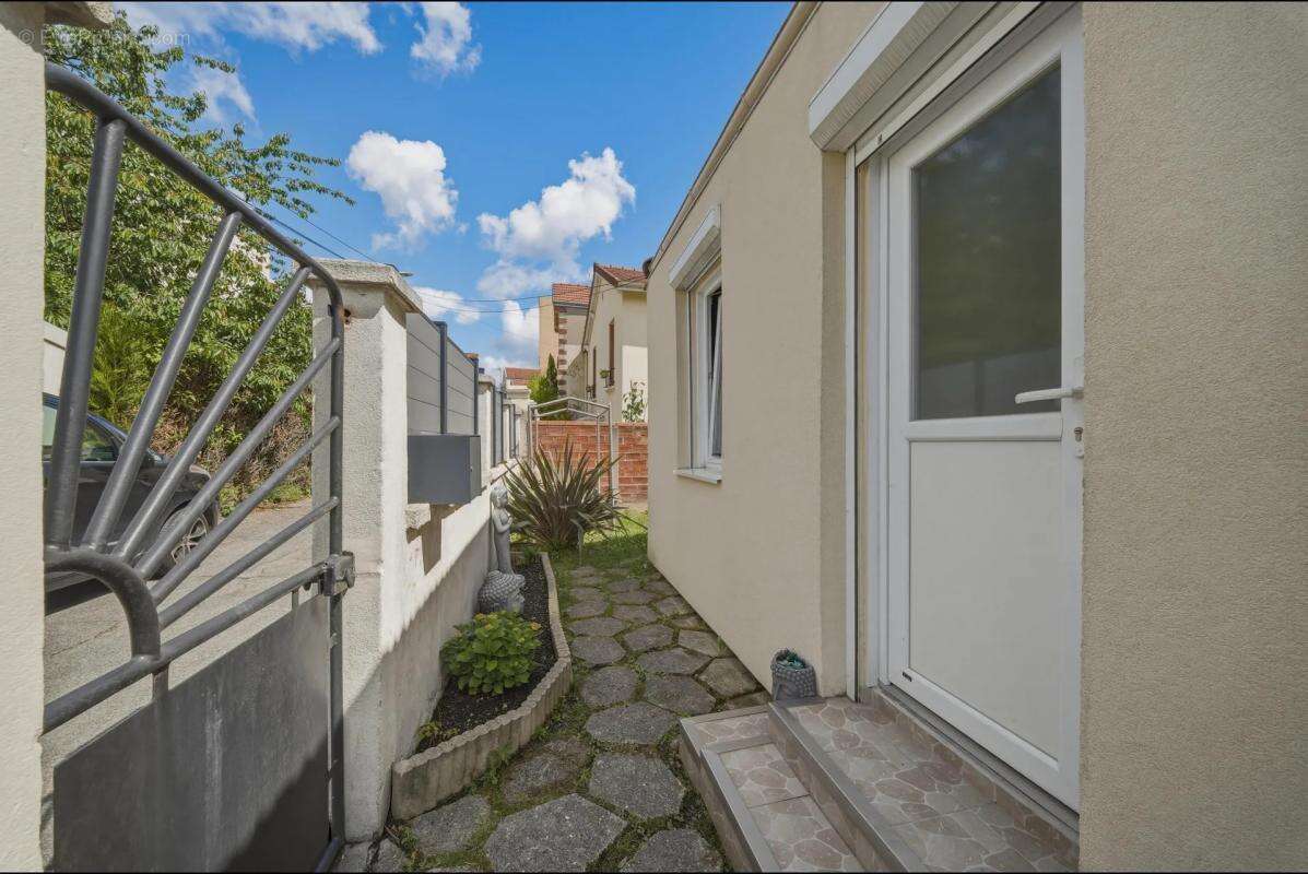 Maison à BAGNOLET