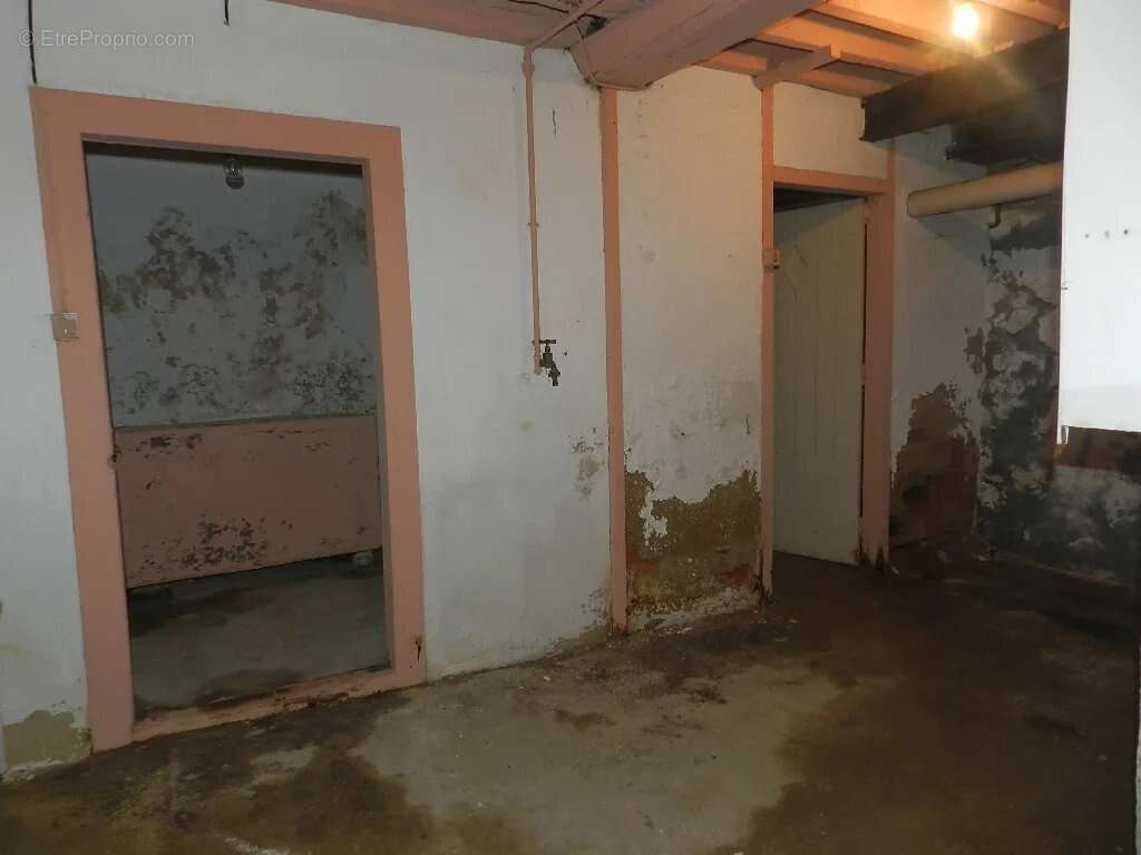 Maison à SAINT-PIERRE-SUR-DIVES