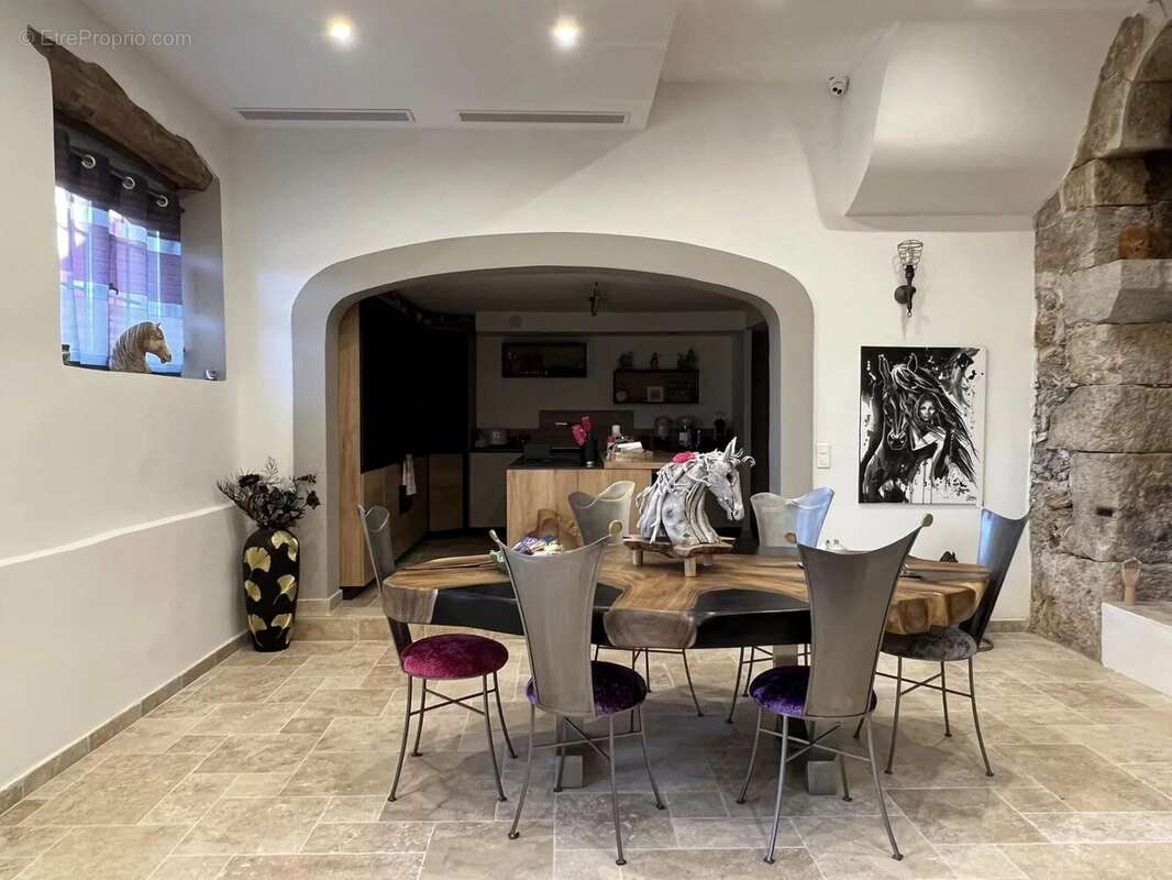 Maison à TRANS-EN-PROVENCE