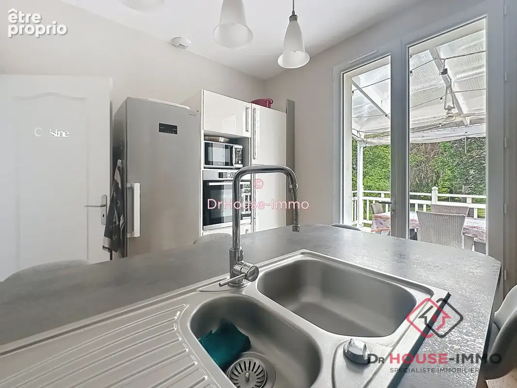 Maison 184 m² à Saint-Astier  - photo 7
