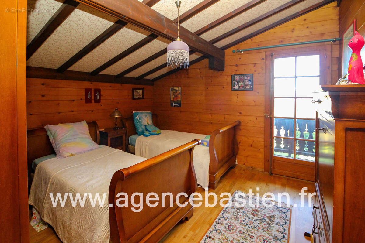 Maison à DIVONNE-LES-BAINS