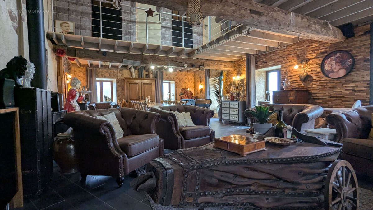 Appartement à L'ETANG-BERTRAND