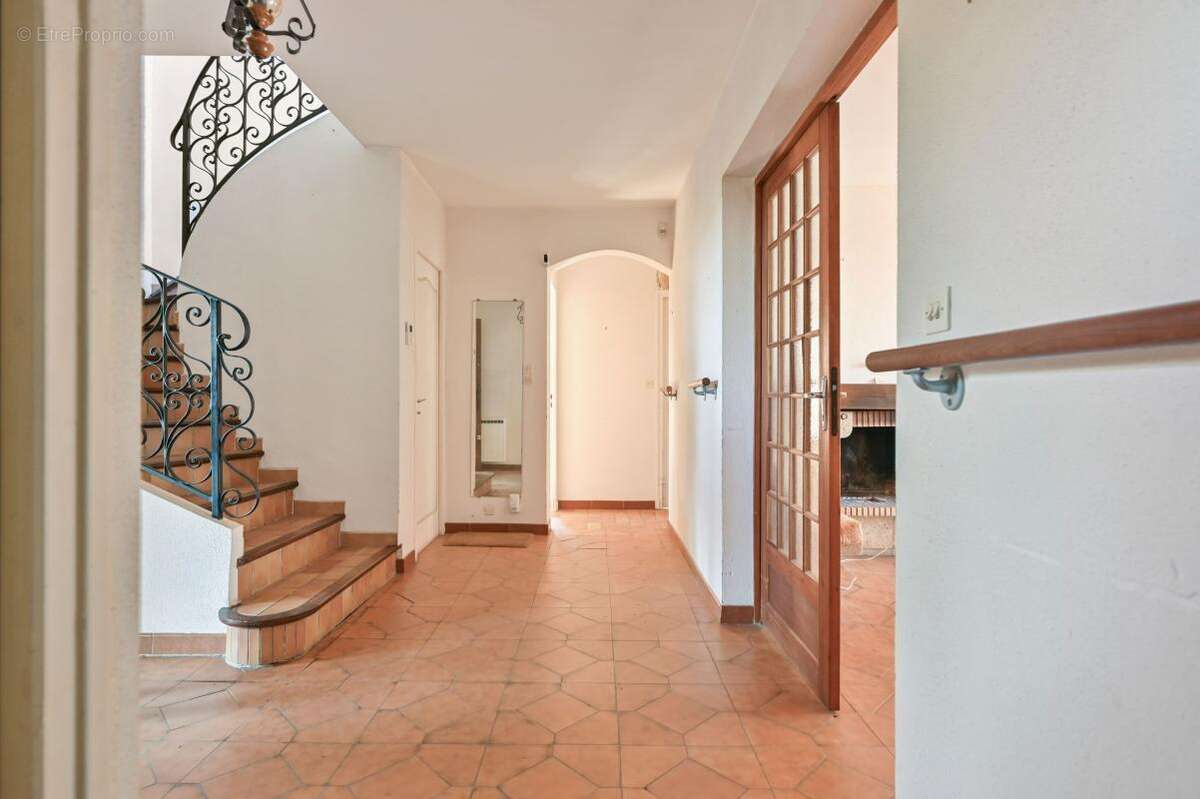 Maison à SIX-FOURS-LES-PLAGES