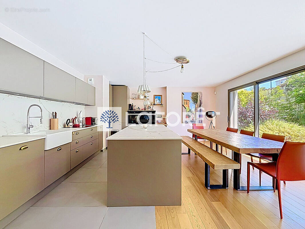 Appartement à LYON-4E