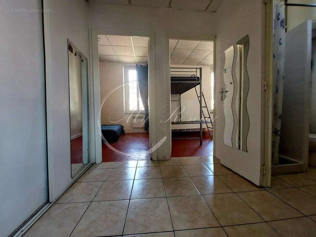 Appartement à LEZIGNAN-CORBIERES