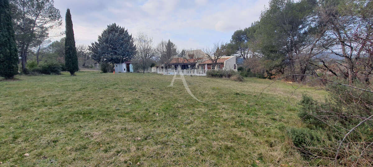 Maison à PIERREVERT