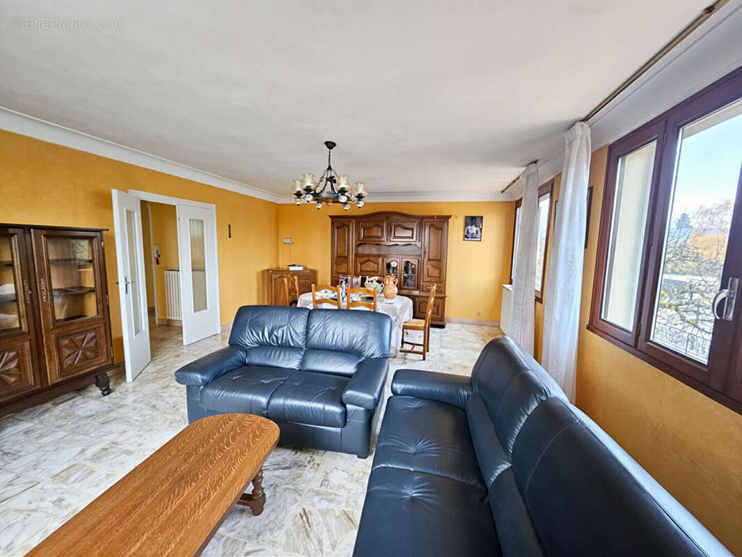 Maison à MIONS