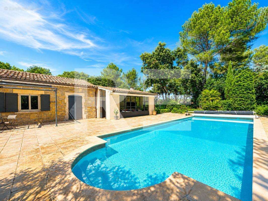 Villa de 154m² sur terrain arbore de 3259m² piscine nimes - photo 2