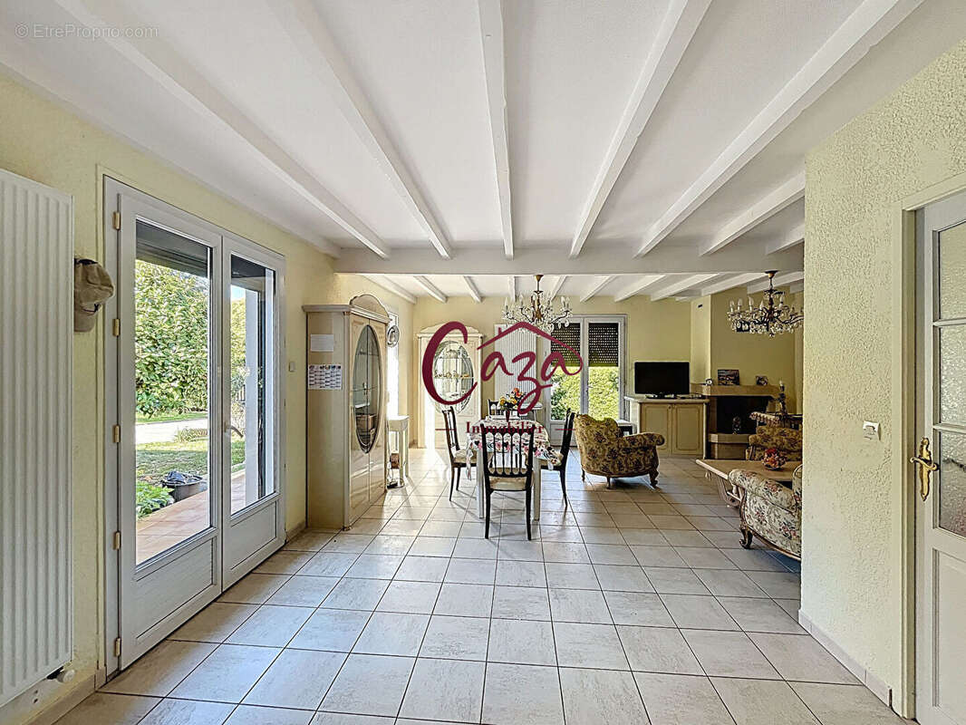 Maison à CAMBLANES-ET-MEYNAC