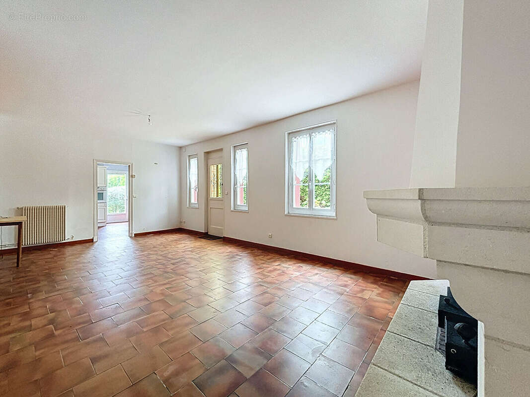 Maison à LE MESNIL-GUILLAUME