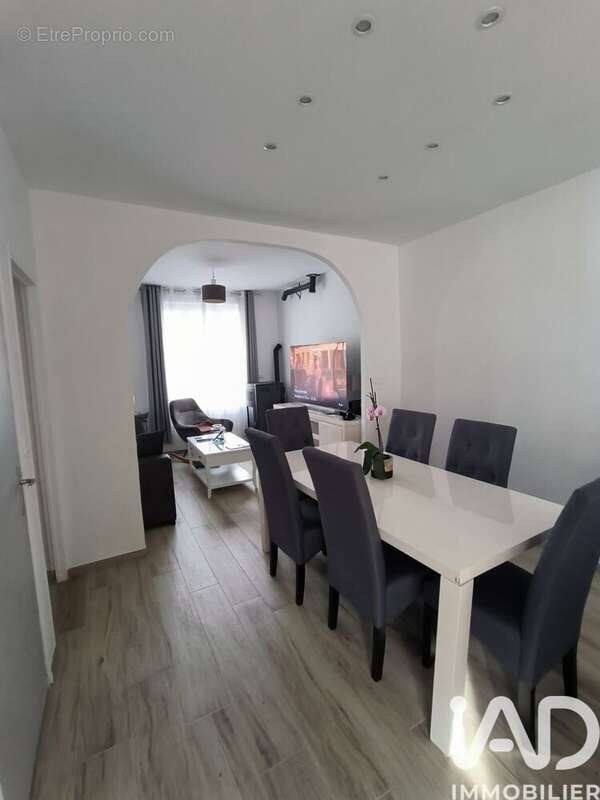 Photo 4 - Maison à PICQUIGNY