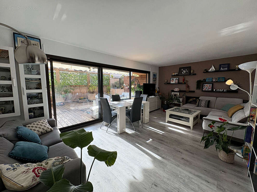 Appartement à HYERES
