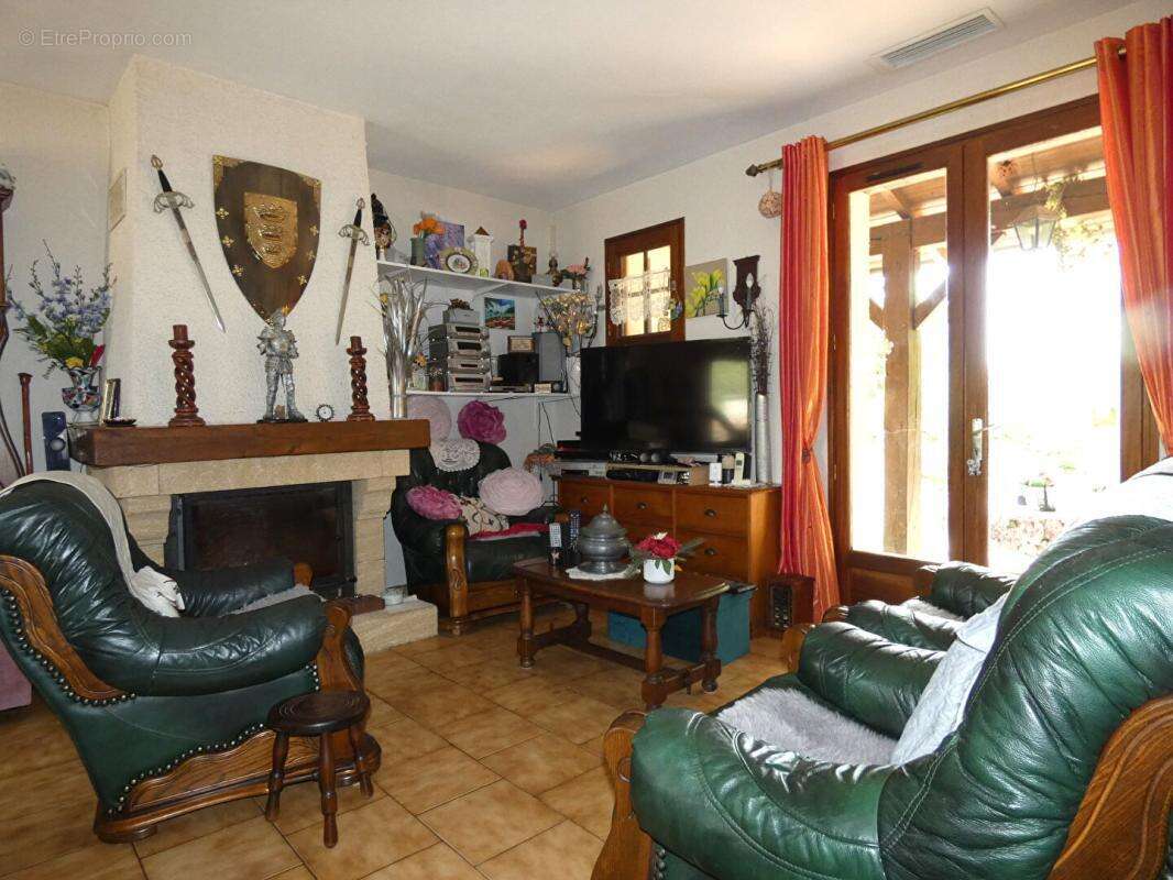 Maison Saint Martial D Albarede 4 pièce(s) 98 m2 - photo 10