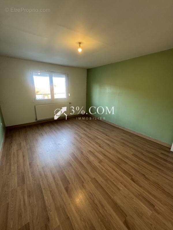 Maison à PETITE-FORET