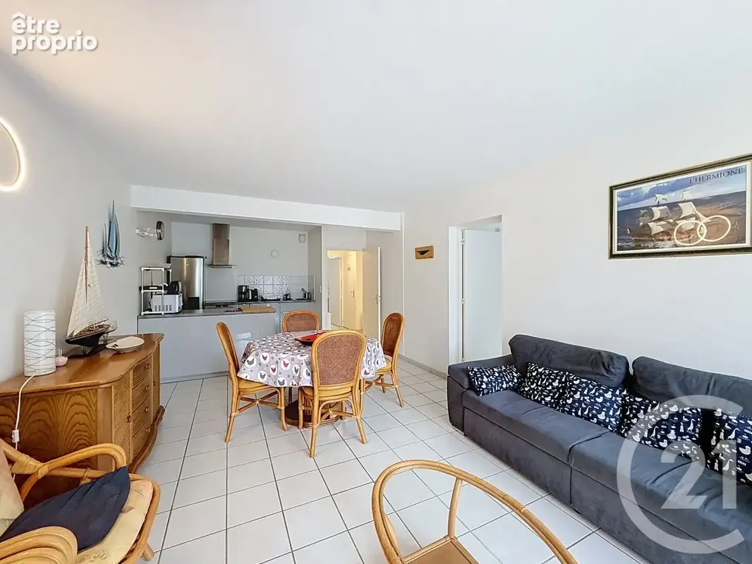 Appartement 4 pièces 86 m² à vendre à Perros-Guirec (22700) - photo 2